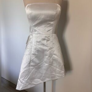 Elegant bridal White Strapless Dress size 4